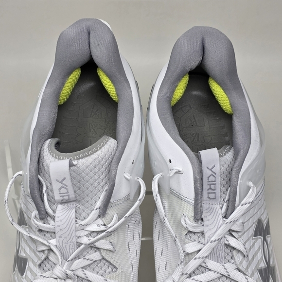 Under Armour 3025592-100 Yard Low Baseball Metal Cleats White Grey Size 16 New main image 10
